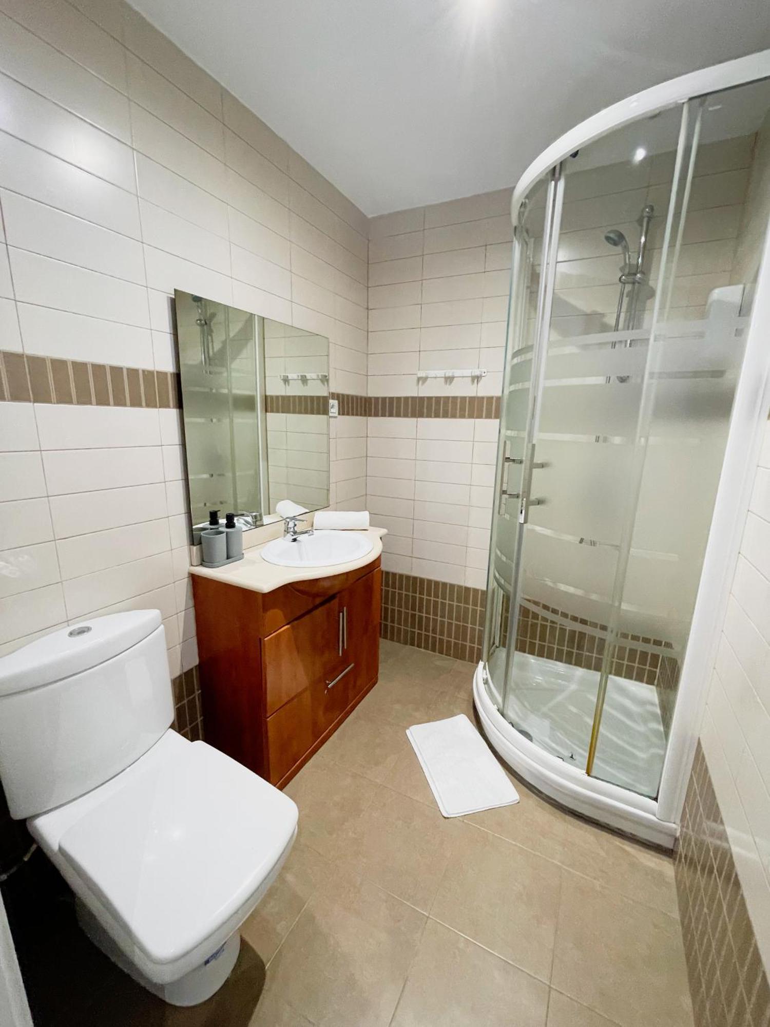 Carretas Duplex Exterior Izquierda Apartment Madrid Bagian luar foto